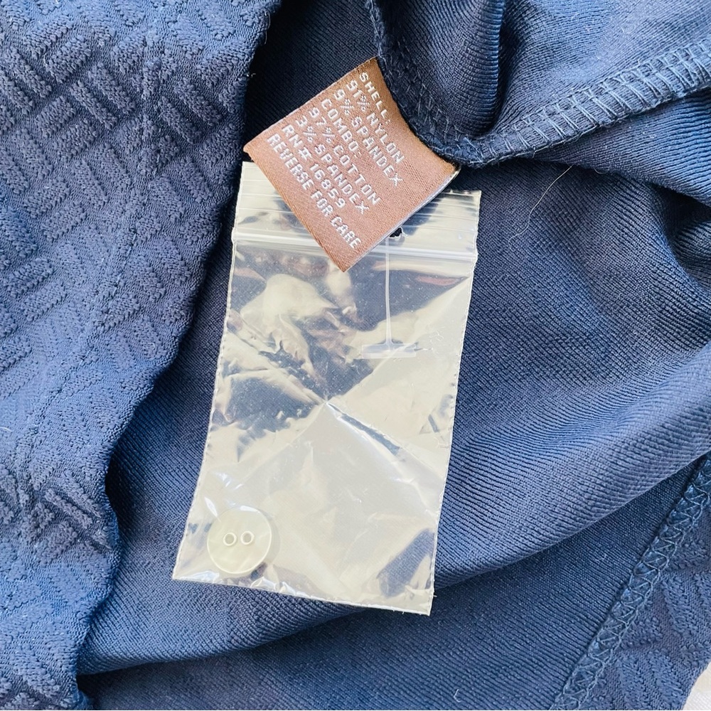 J. Mclaughlin Textured Cross Hatch Button Down - image 4